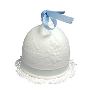 Lladro Ornament "Winter Bell" Collectors Society 17616 w/ box